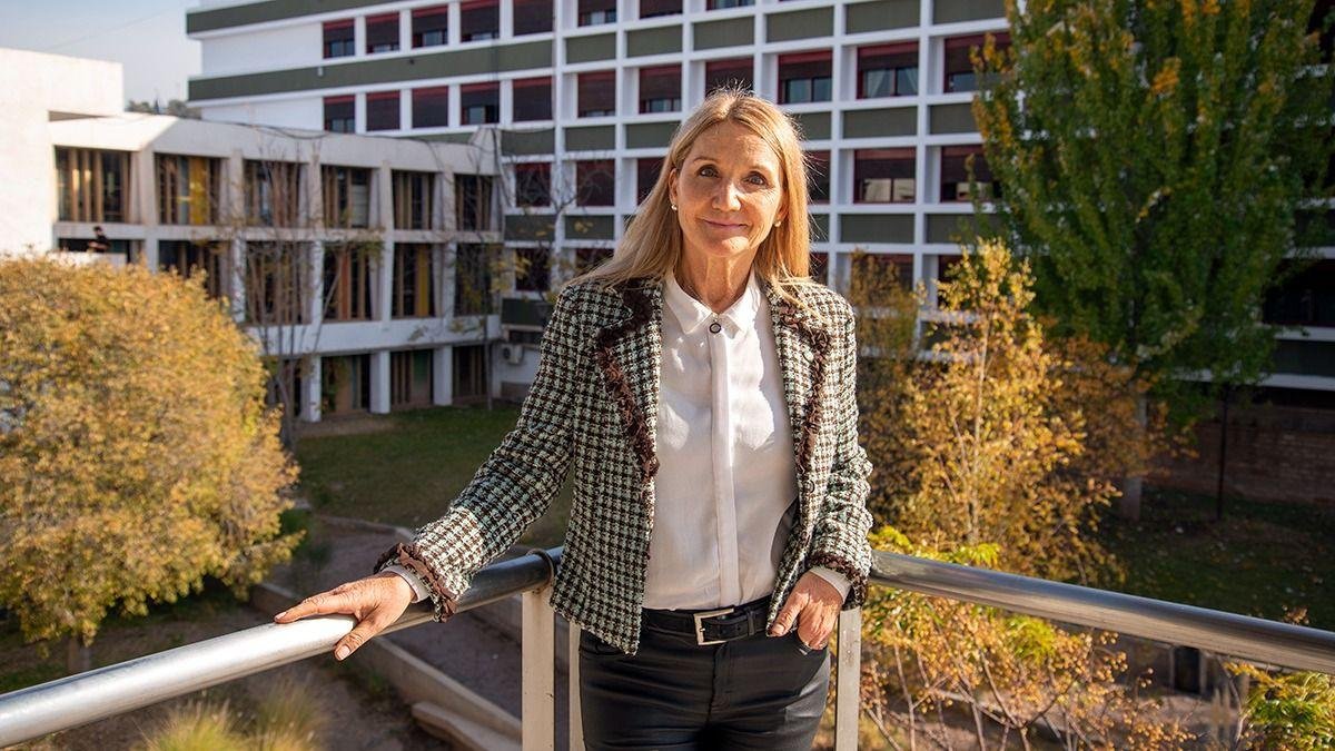 EL TRIUNFO DE ADRIANA GARCÍA REABRE EL DEBATE POLÍTICO SOBRE EL ALCANCE DE LA ELECCIÓN UNIVERSITARIA