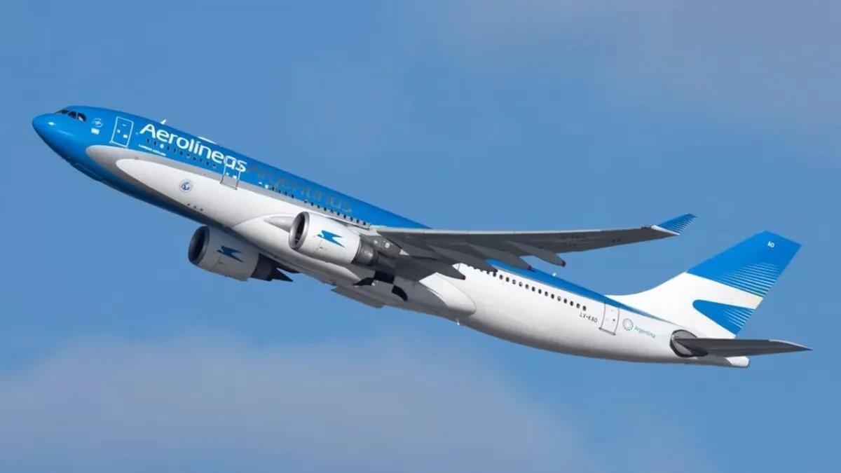 AEROLÍNEAS ARGENTINAS SUMA UN TERCER VUELO A NUEVA YORK ANTE LA DEMANDA POR LA FINAL DEL MUNDIAL