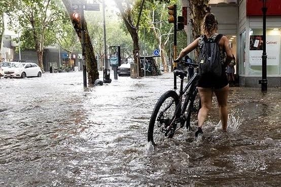 ALERTA MÁXIMA POR EL “SÚPER NIÑO”: LA OMM PREVÉ UN PICO EN DICIEMBRE Y CRECE LA PREOCUPACIÓN POR INUNDACIONES