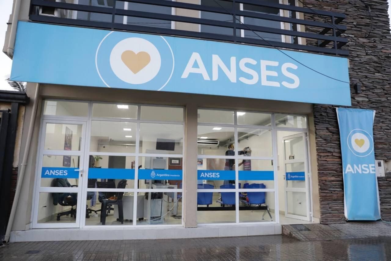 ANSES: QUIÉNES COBRAN ESTE VIERNES 16 DE OCTUBRE Y CUÁLES SON LOS MONTOS ACTUALIZADOS
