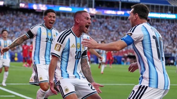 ARGENTINA E INGLATERRA SE JUEGAN LA FINAL: CÓMO LLEGA CADA EQUIPO, POSIBLES FORMACIONES Y QUÉ DICEN LAS CASAS DE APUESTAS