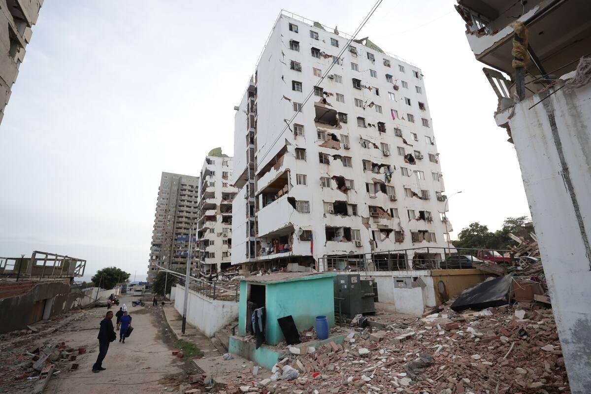 AUMENTAN LAS VÍCTIMAS DEL TERREMOTO EN VENEZUELA Y SIGUE LA BÚSQUEDA ENTRE LOS ESCOMBROS, SON MAS DE 4.500