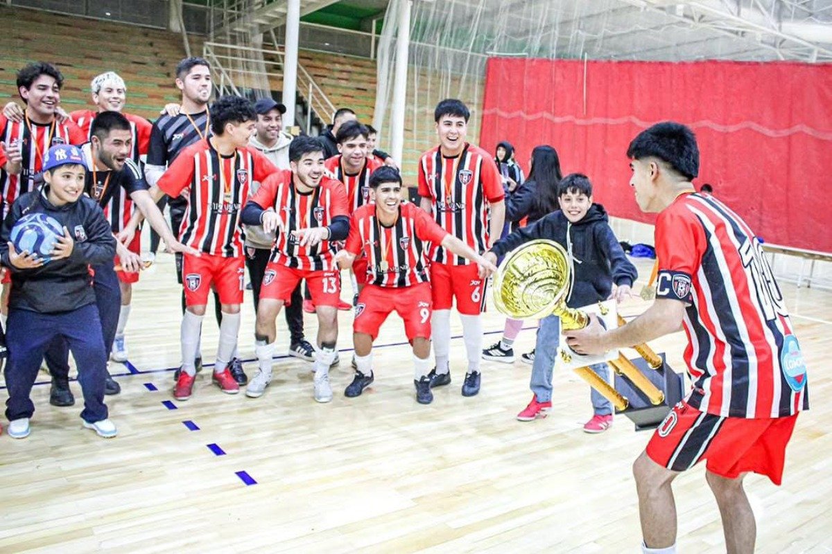 CENTENARIO Y PALMIRA VOLVIERON A SER CAMPEONES Y MARCARON SU DOMINIO EN EL FUTSAL RIVADAVIENSE