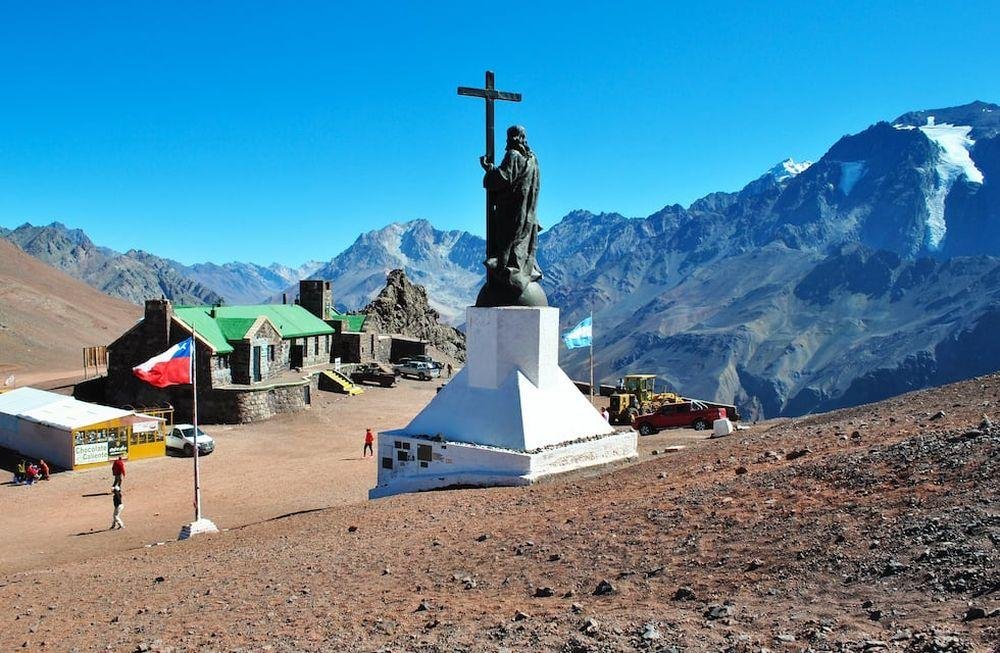 EL CRISTO REDENTOR SIGUE CERRADO Y EVALUARÁN SI PUEDE REABRIR ESTE LUNES