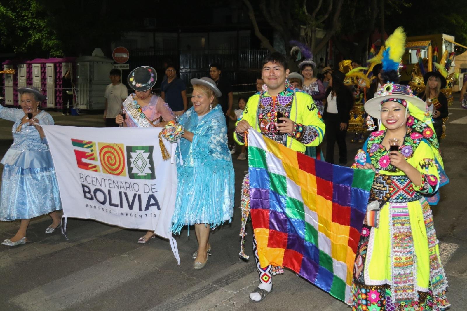 EL DESAFÍO DE NO PERDER LAS RAÍCES: CÓMO VIVE LA COMUNIDAD BOLIVIANA EN MENDOZA