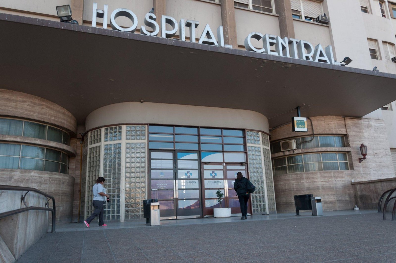 GENERA DUDAS UNA AUTORIZACIÓN POR CASI $5.000 MILLONES DEL GOBIERNO DE MENDOZA A ONCOLOGÍA E INCAIMEN