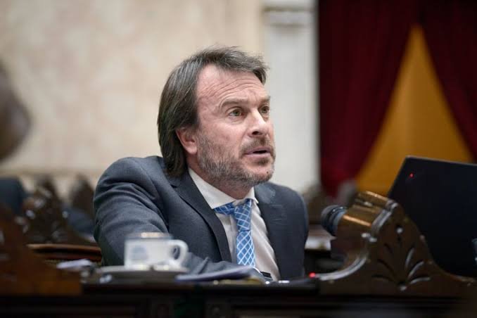 EL RADICALISMO MENDOCINO ALINEADO CON MILEI: NIERI SALE A BANCAR LA REFORMA DEL BANCO CENTRAL