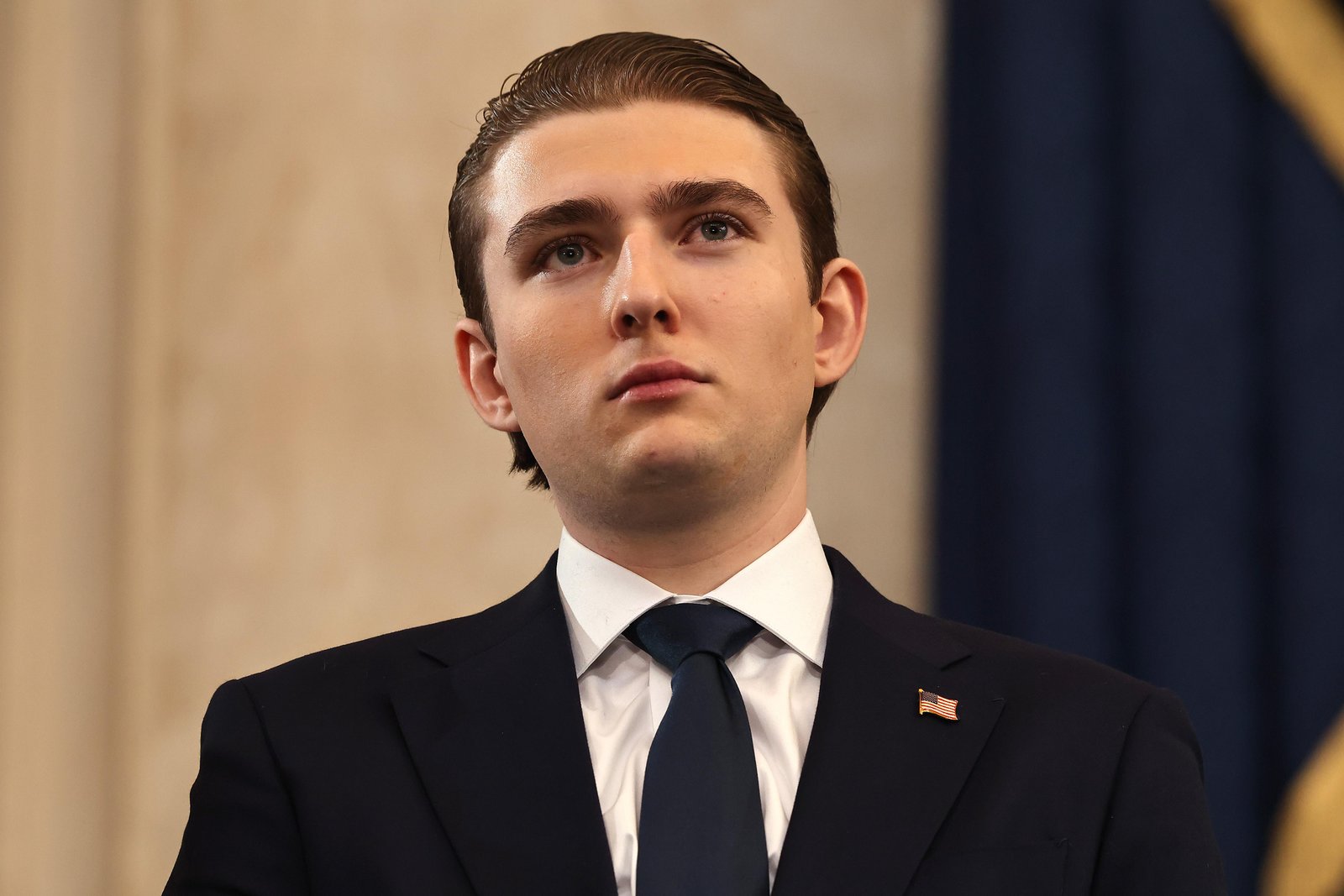 DUDAS SOBRE UNA SUPUESTA INVETIGACIÓN DEL SERVICIO SECRETO DE EEUU POR UN VIDEO QUE AMENAZARÍA A BARRON TRUMP