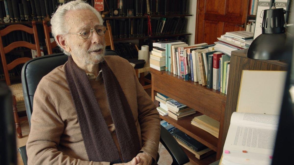 ENRIQUE DUSSEL, EL FILÓSOFO NACIDO EN LA PAZ QUE LLEVÓ EL PENSAMIENTO LATINOAMERICANO AL MUNDO