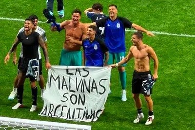 VETERANOS DE MALVINAS SOBRE LA SCALONETA: "HICIERON QUE EL MUNDO CONOCIERA LA HISTORIA DE MALVINAS"