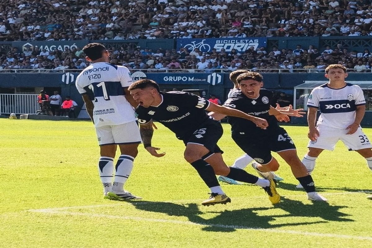 INDEPENDIENTE RIVADAVIA Y GIMNASIA DE LA PLATA SE JUEGAN MÁS QUE TRES PUNTOS EN EL GARGANTINI