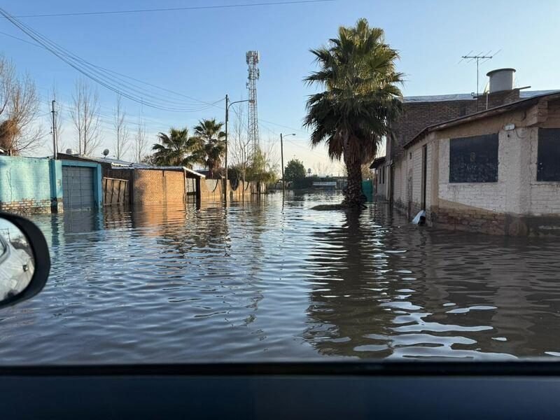 INUNDACIONES EN PUENTE DE HIERRO: FAMILIAS EVACUADAS, MASCOTAS RESCATADAS Y EL MIEDO A DEJAR SUS CASAS