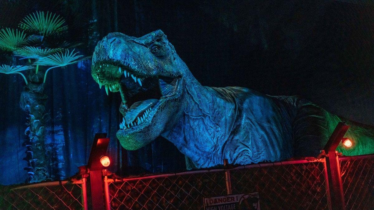 JURASSIC WORLD: LA EXPERIENCIA QUE LLEVA A LOS DINOSAURIOS MÁS ALLÁ DEL CINE