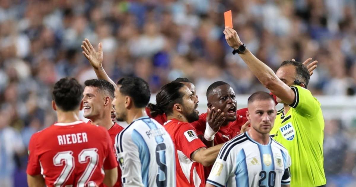 LA EXPULSIÓN DE EMBOLO FUE CORRECTA: MOSTRARLO COMO INJUSTICIA ES UNA BAJEZA DE QUIENES DESEABAN OTRO RESULTADO