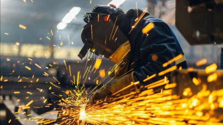 LA INDUSTRIA ACUMULA UNA CAÍDA DEL 2% EN 2026 Y SE PROFUNDIZA EL APAGÓN PRODUCTIVO