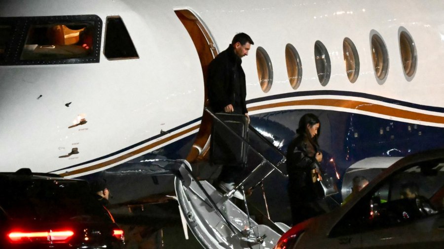 LIONEL MESSI LLEGÓ A ROSARIO PARA DARLE EL ÚLTIMO ADIÓS A SU PADRE