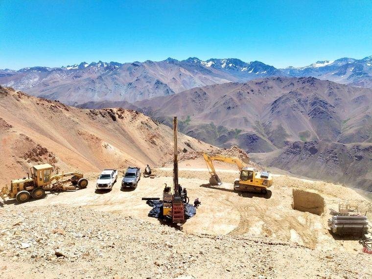 MALARGÜE SUMA UN NUEVO PASO EN SU DESARROLLO MINERO CON EL REGISTRO DEL YACIMIENTO SIERRA AZUL