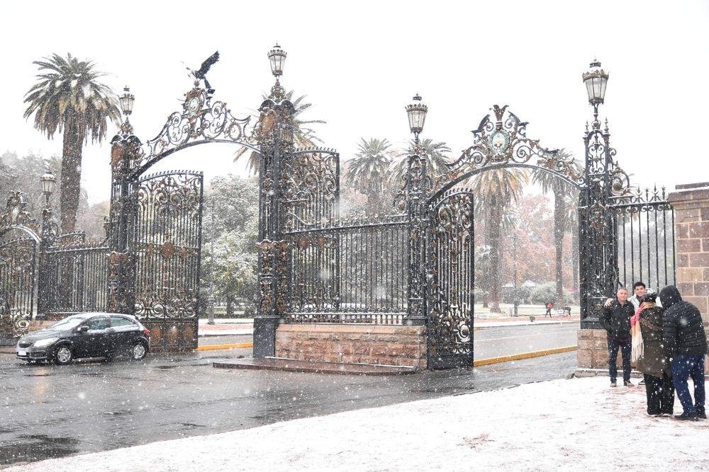 MENDOZA SE PREPARA PARA UNA INTENSA OLA POLAR CON POSIBLES NEVADAS EN EL LLANO