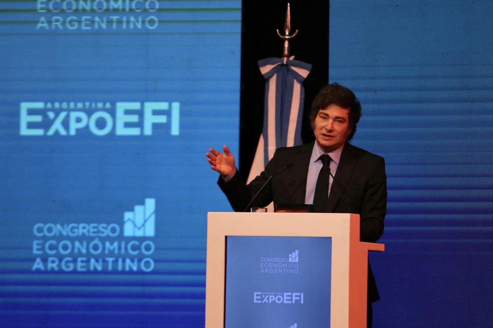 MILEI TENSIONA LA RELACIÓN CON BRASIL Y PONE EN RIESGO LA PRIVATIZACIÓN DE AYSA