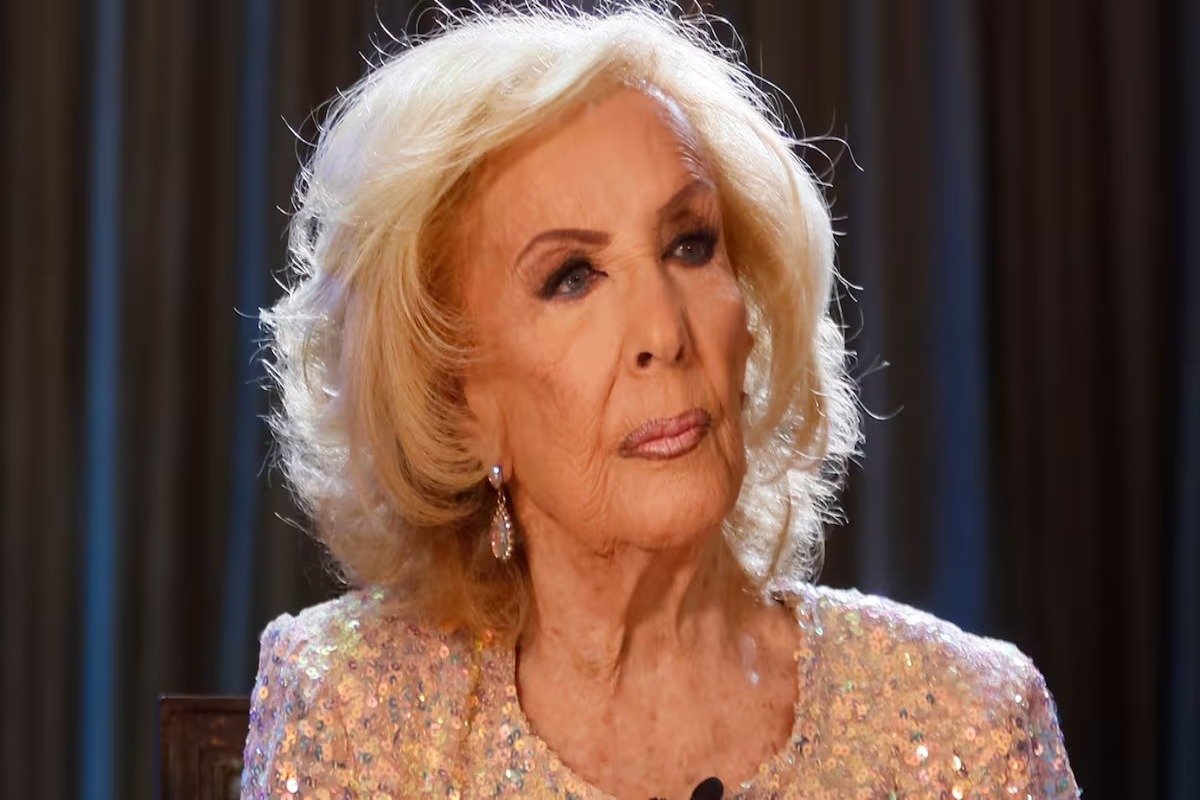 MIRTHA LEGRAND FUE NUEVAMENTE INTERNADA A CINCO DÍAS DE RECIBIR EL ALTA