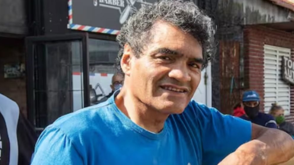 MURIÓ EL ROÑA CASTRO: ADIÓS A “LOCOMOTORA”, EL CAMPEÓN MUNDIAL DE LA “MANO DE DIOS” QUE TERMINÓ ALIMENTANDO A MILES EN SUS COMEDORES