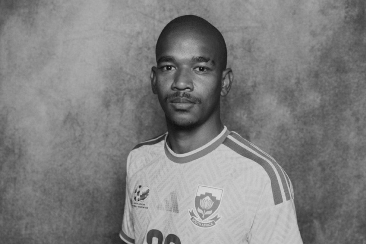 MURIÓ JAYDEN ADAMS, EL FUTBOLISTA SUDAFRICANO QUE HABÍA CUMPLIDO EL SUEÑO DE JUGAR UN MUNDIAL