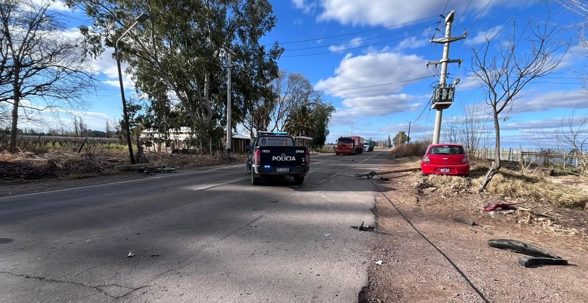 MURIÓ UN MOTOCICLISTA DE 19 AÑOS EN CHAPANAY Y UNA ADOLESCENTE QUEDÓ INTERNADA