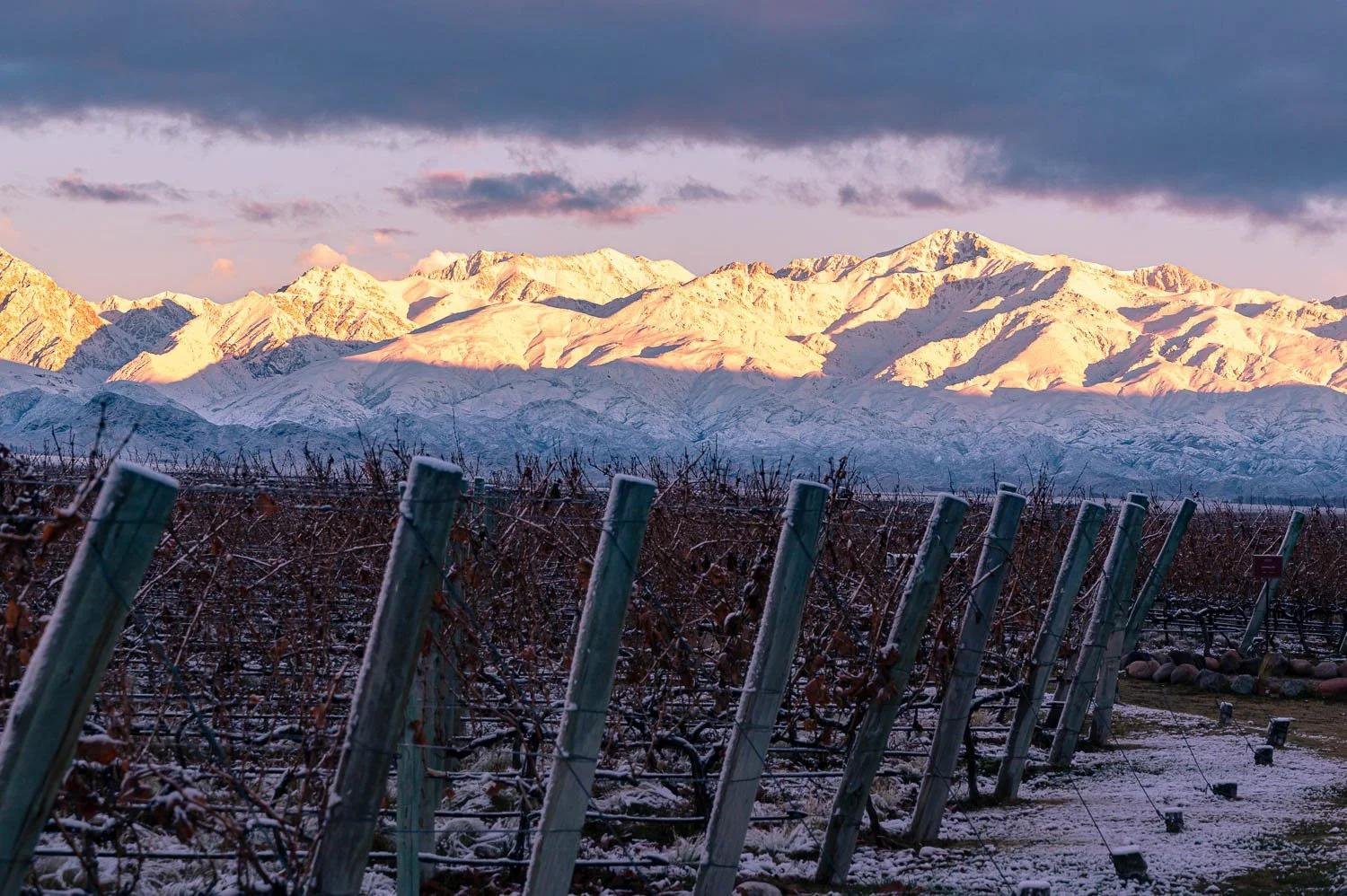 NIEVE Y VIENTO: MENDOZA SE PREPARA PARA UN VIERNES CON ALERTAS Y CAMBIO BRUSCO DEL TIEMPO