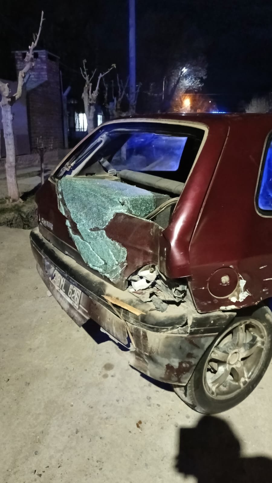 NO FUE UN ACCIDENTE: LA VÍCTIMA DEL CHOQUE EN EL BOLICHE DE SANTA ROSA ASEGURA QUE EL CONDUCTOR LA ATROPELLÓ A PROPÓSITO
