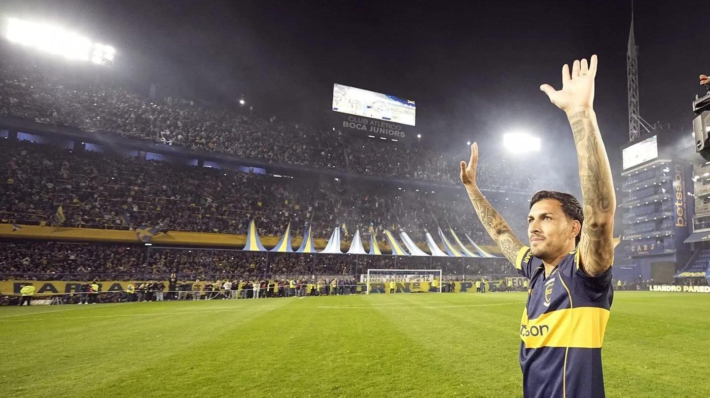 PAREDES, AMOR POR BOCA: LE DIJO QUE NO AL MILAN Y ELIGIÓ SEGUIR DEFENDIENDO LOS COLORES DEL XENEIZE