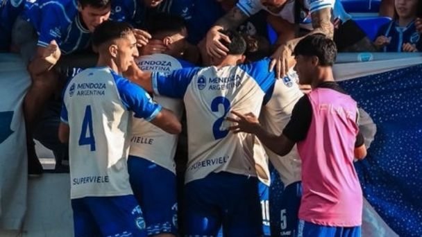 ¡PRUEBA DE FUEGO EN CABALLITO! GODOY CRUZ VISITA AL LÍDER FERRO CON LA ILUSIÓN DE SUMAR DE VISITANTE