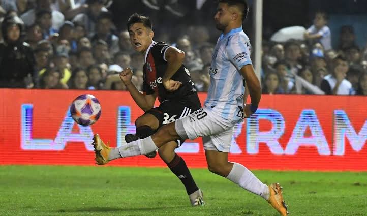 RIVER LO GANÓ SOBRE LA HORA EN TUCUMÁN Y SUMÓ SU TERCER TRIUNFO CONSECUTIVO. MIRÁ LOS GOLES