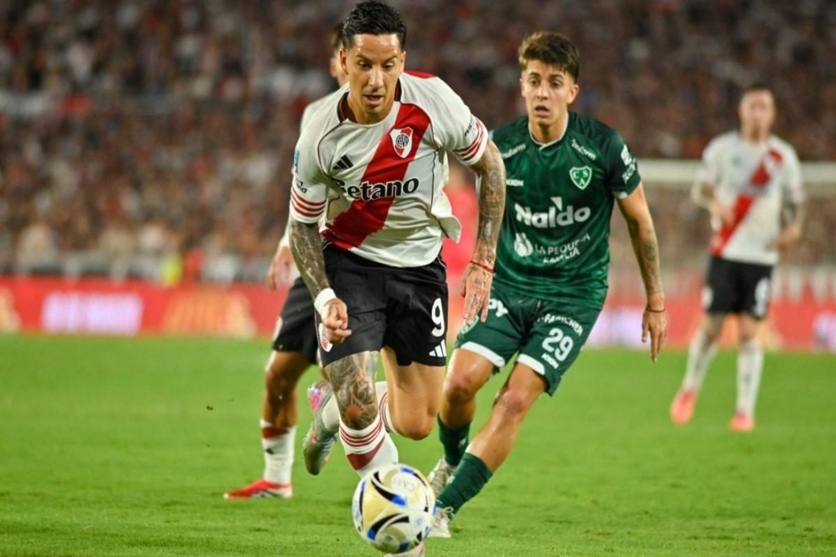 RIVER VISITA A SARMIENTO EN JUNÍN Y BUSCA METERSE EN LA ZONA DE PLAYOFFS