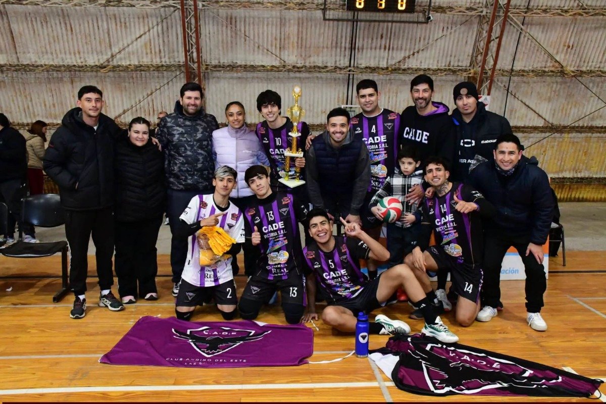 SE REALIZÓ LA PREMIACIÓN DEL TORNEO APERTURA DE LA LIGA MUNICIPAL DE VÓLEY EN SANTA ROSA