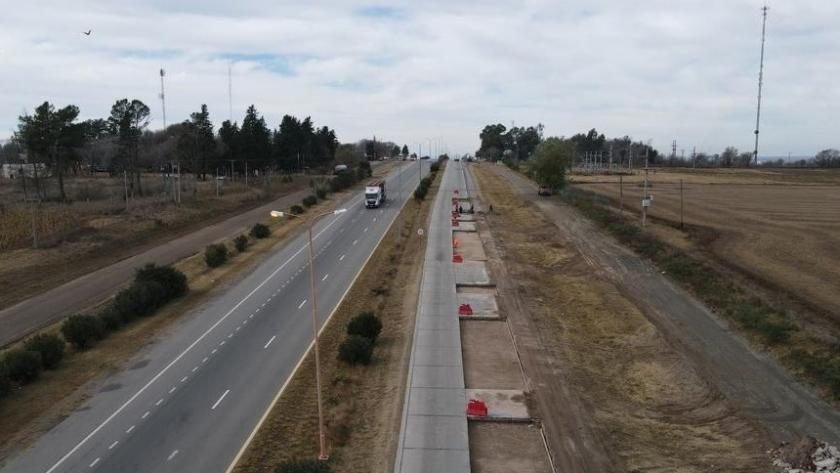 TRAGEDIA EN SAN LUIS: UN CAMIONERO MENDOCINO MURIÓ TRAS CHOCAR CONTRA UN POSTE Y UN PUENTE
