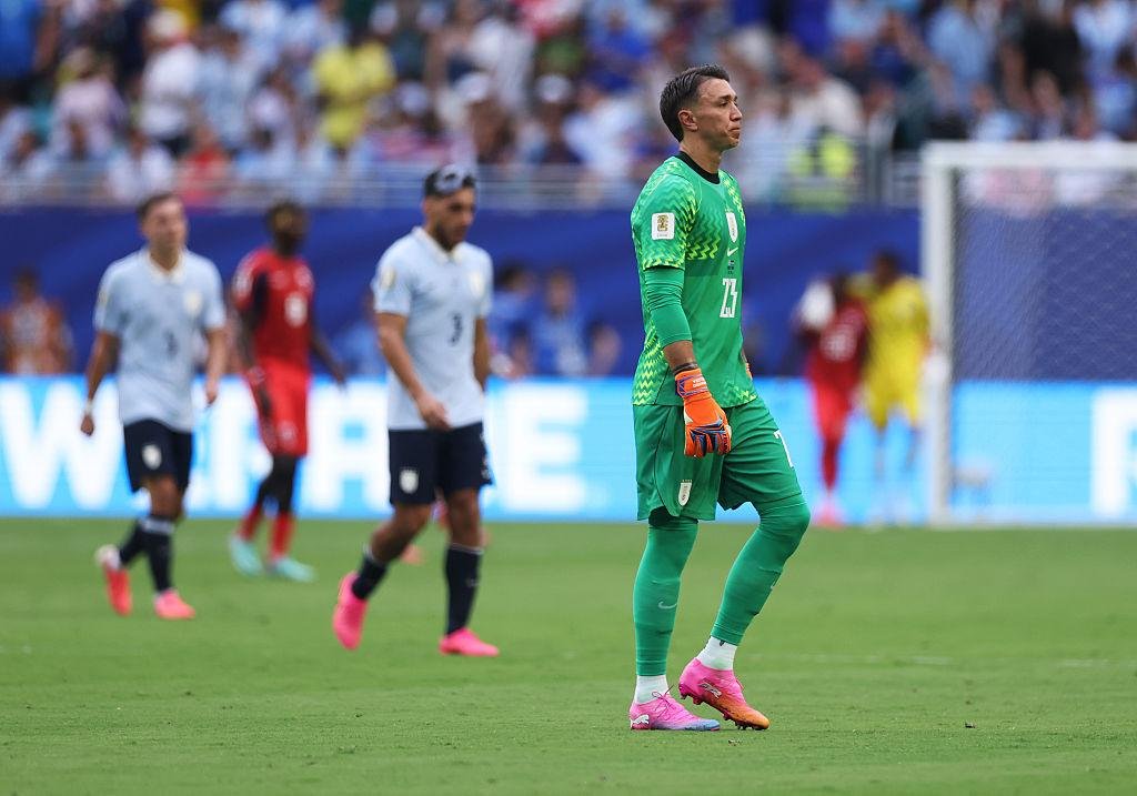 URUGUAY SE DESPIDE DEL MUNDIAL: ESPAÑA LO DERROTÓ Y LA CELESTE QUEDÓ ELIMINADA